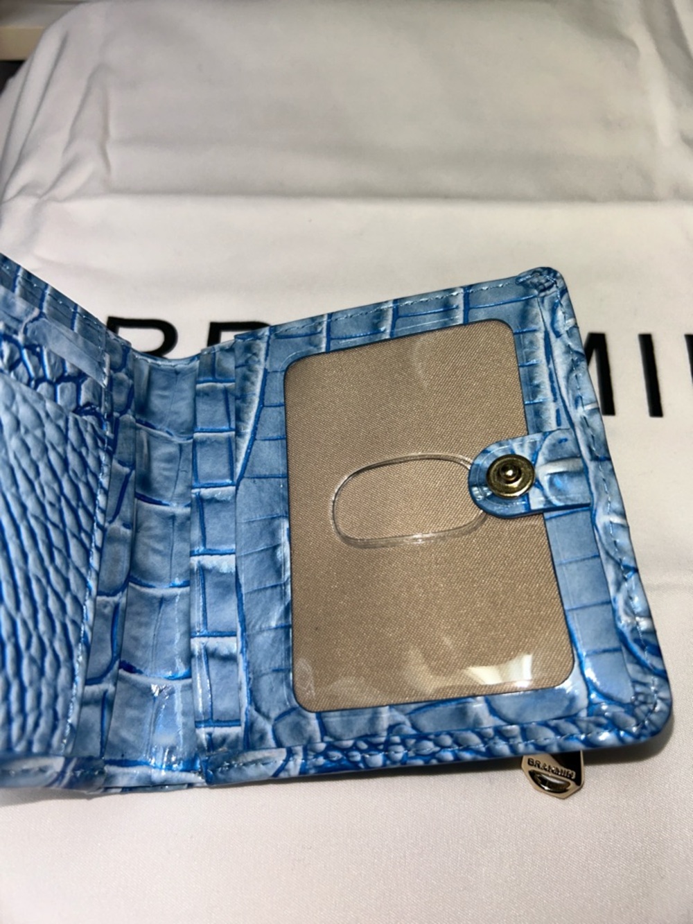 Gorgeous Brahmin Jane Wallet - Picture 7 of 11